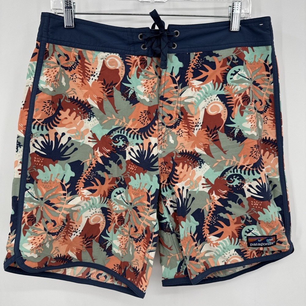 Patagonia‎ Men's Size 32 Wavefarer Scallop Hem Board Shorts Hawaiian Sunset